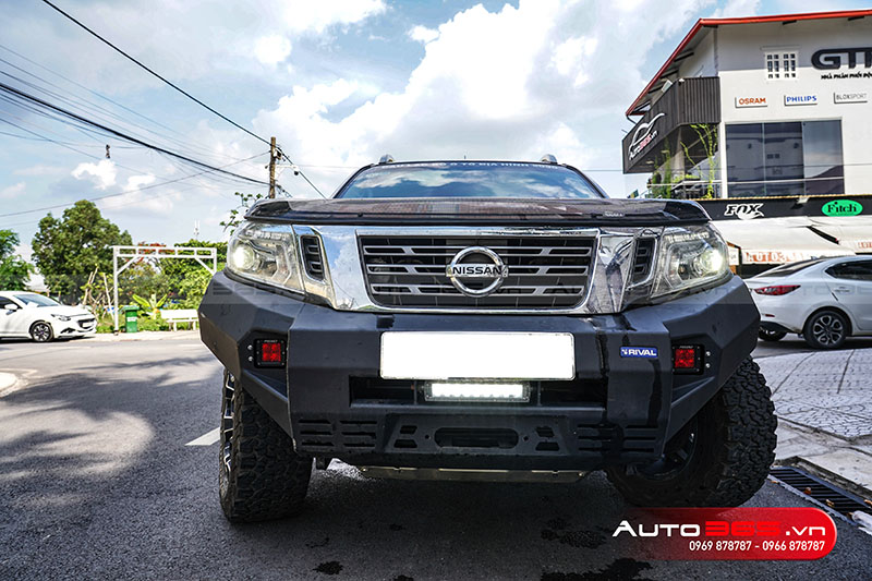 Nissan Navara lột xác ngoạn mục với dàn độ Vip tại Auto365